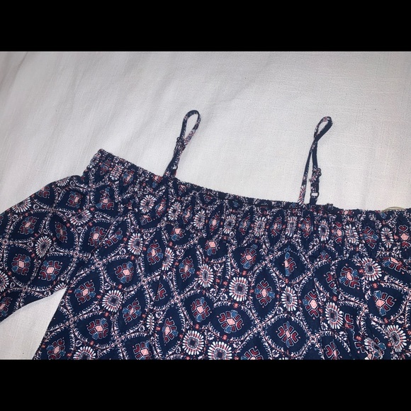 Womens Cold Shoulder Dress - Picture 3 of 7